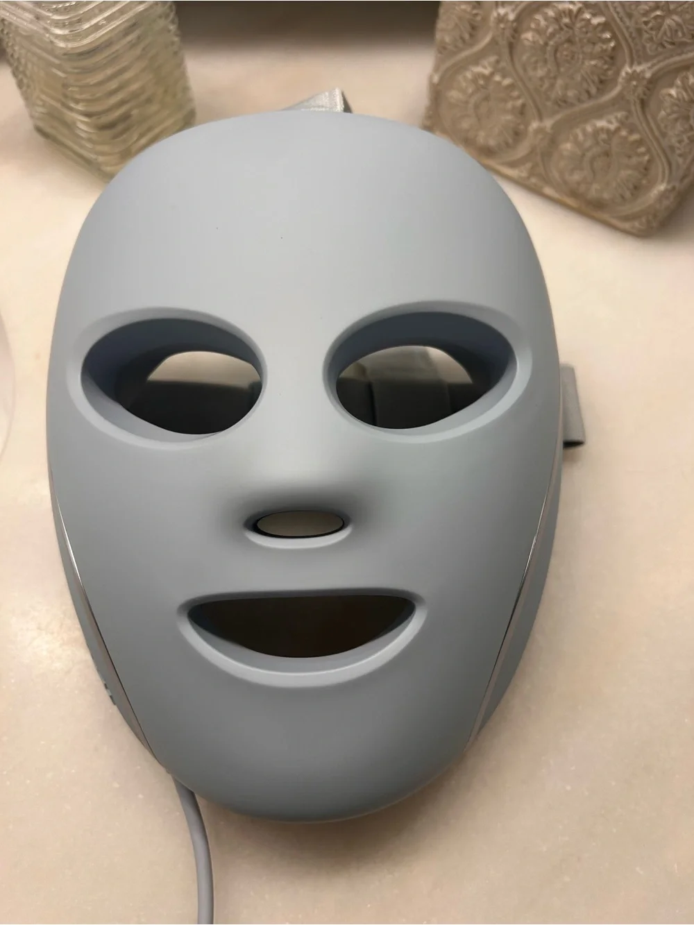 Shark Beauty CryoGlow Red Blue & Infrared iQLED Face Mask & Under Eye Cooling